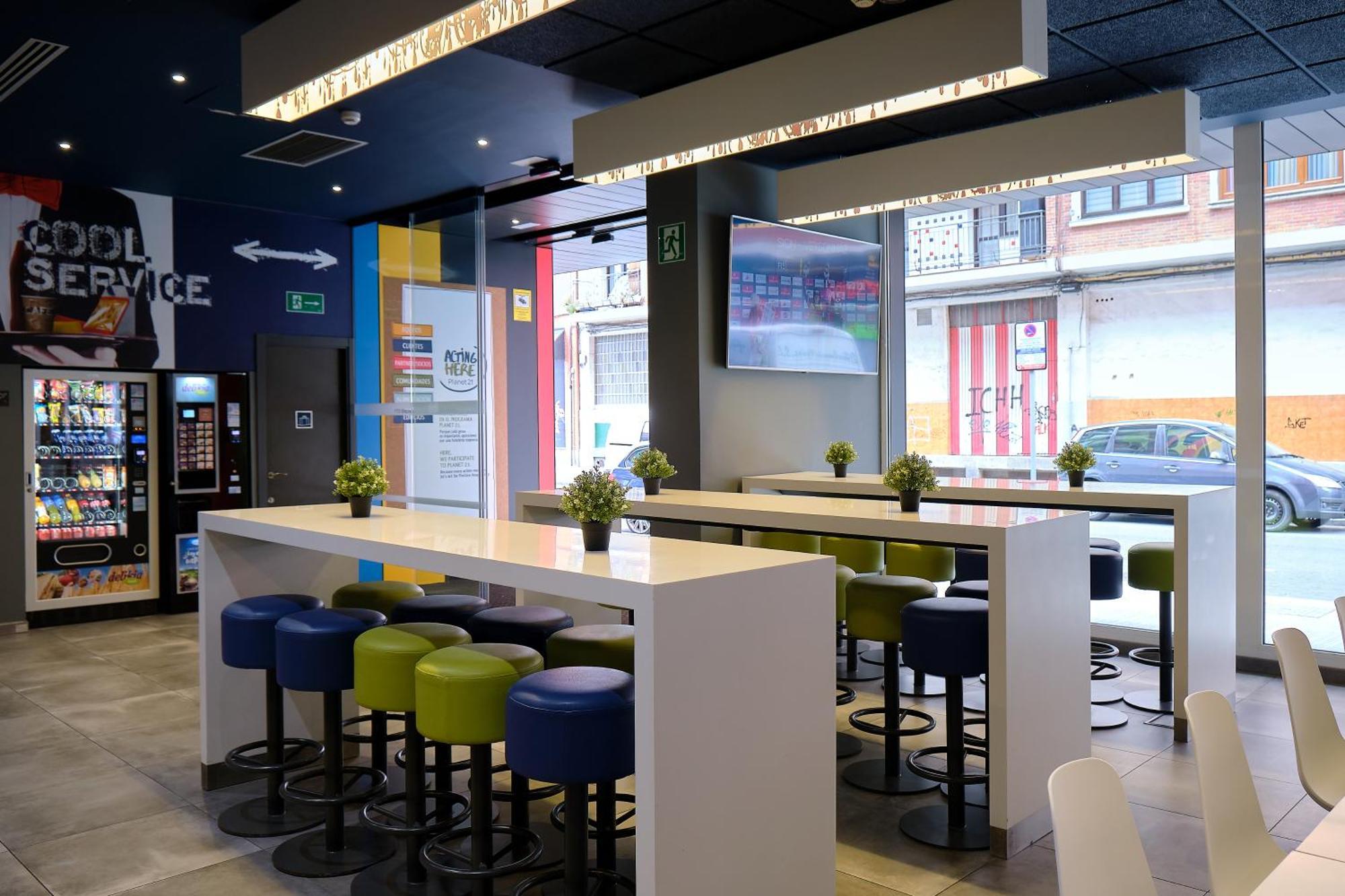 Ibis Budget Bilbao City Экстерьер фото
