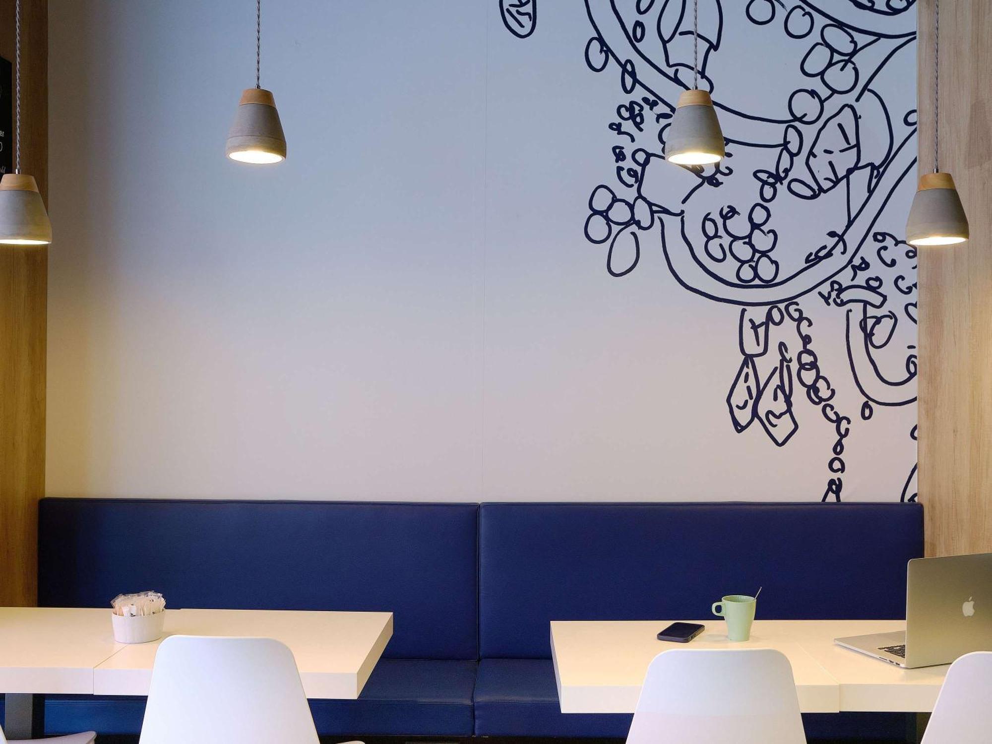 Ibis Budget Bilbao City Экстерьер фото
